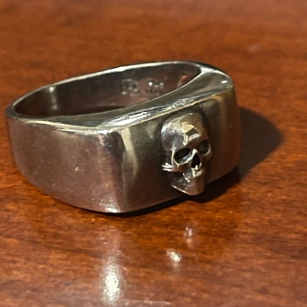 Degs & Sal Skull ring size 10